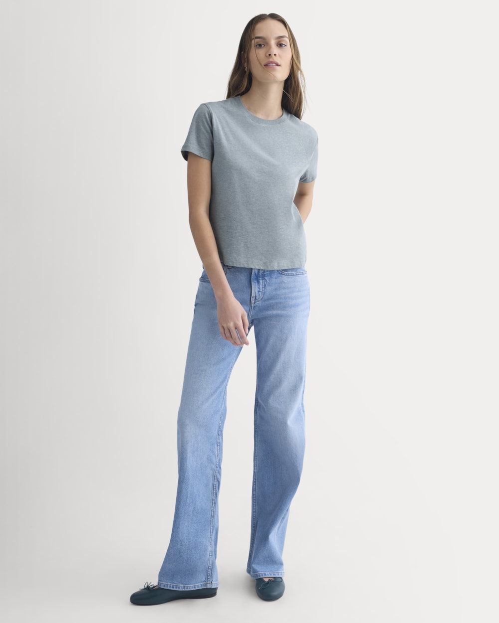 The Box-Cut Tee in Essential Cotton in Heathered Sea — detail view