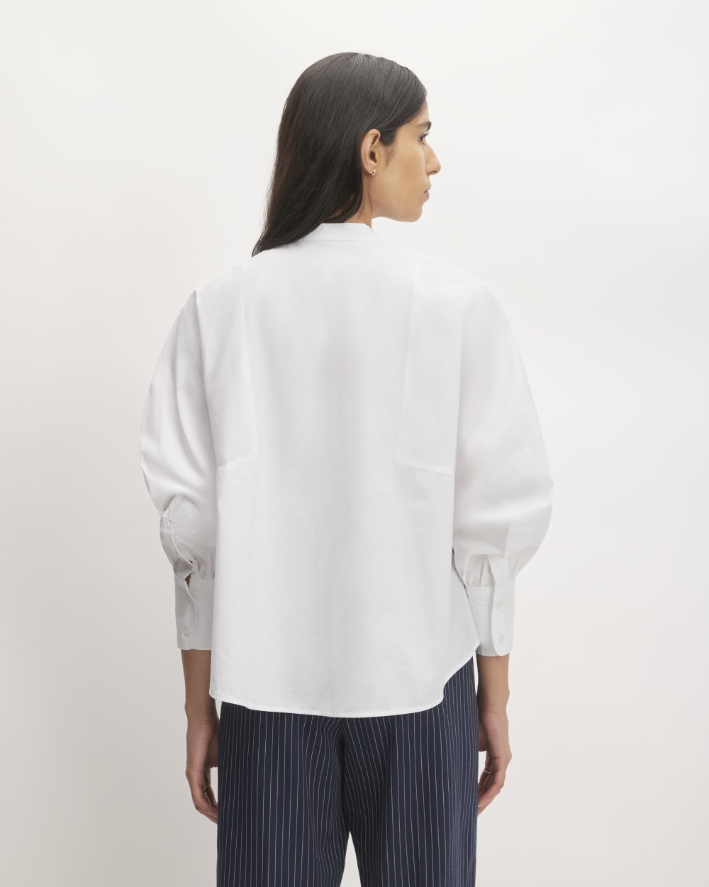 The Oversized Raglan Shirt in White — detail view