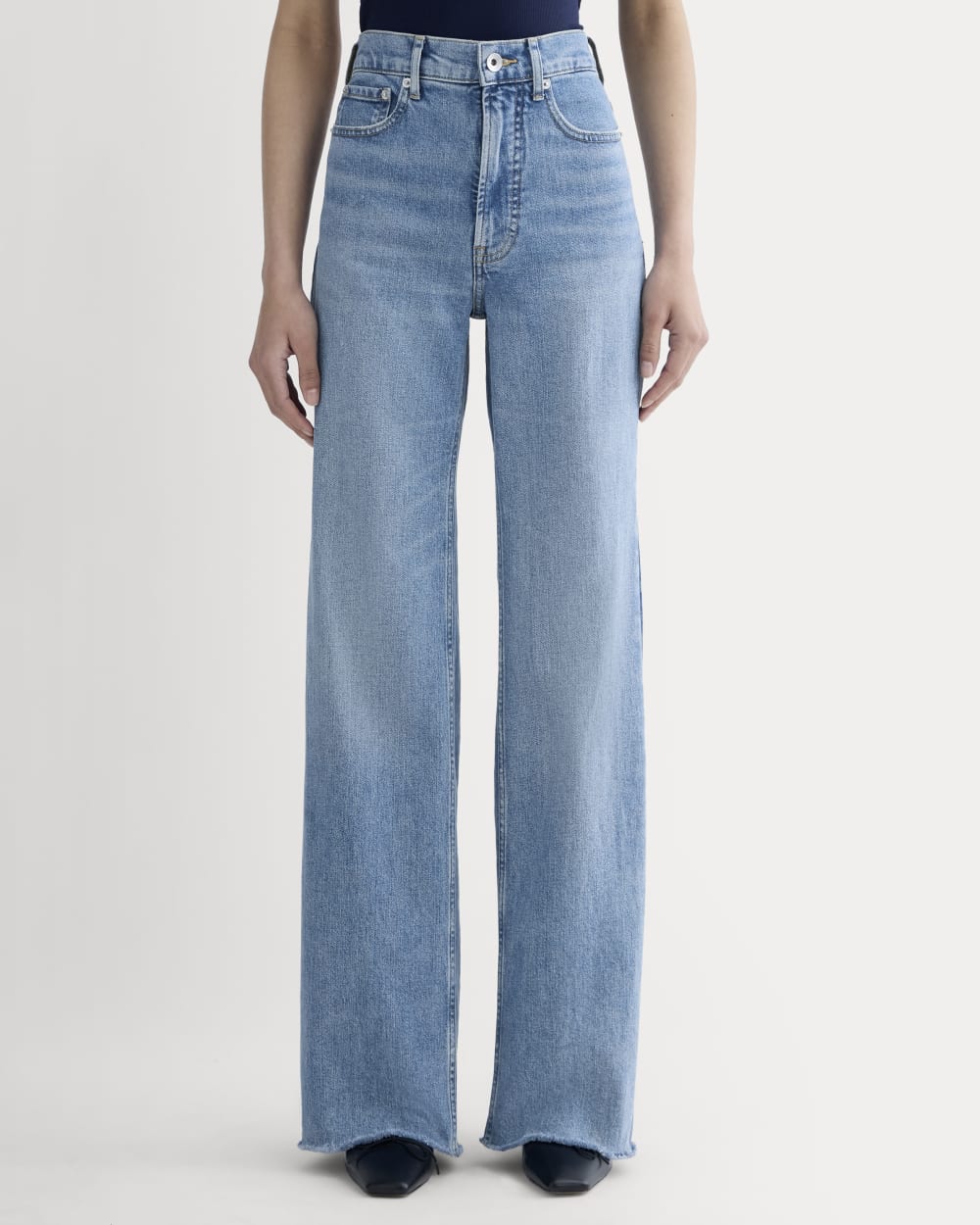 The Way-High® Sailor Jean 2.0 in Washed Indigo — detail view