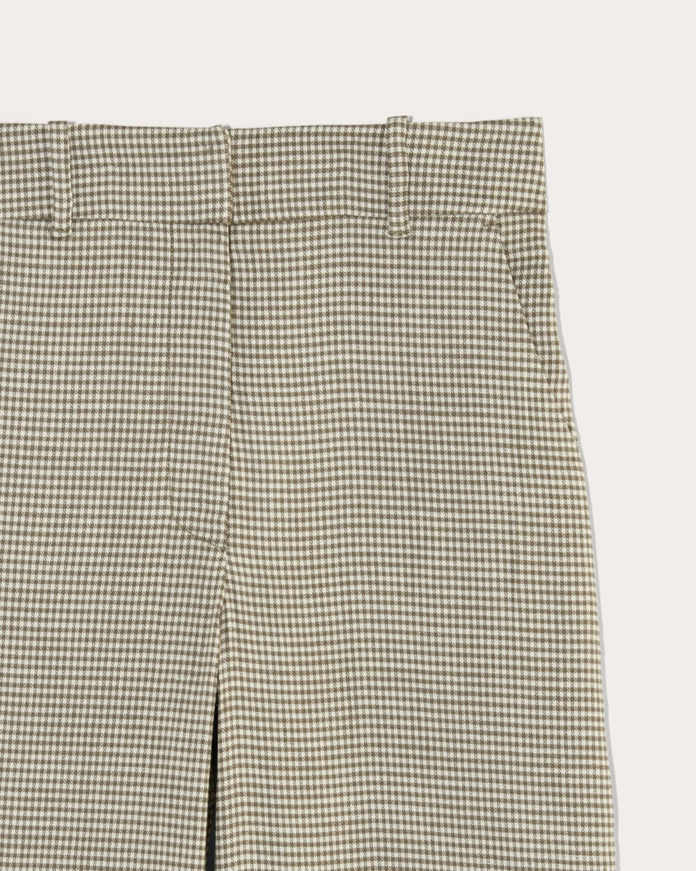 The Wide-Leg Pant in Stretch Linen in Deep Taupe Mini Gingham — detail view
