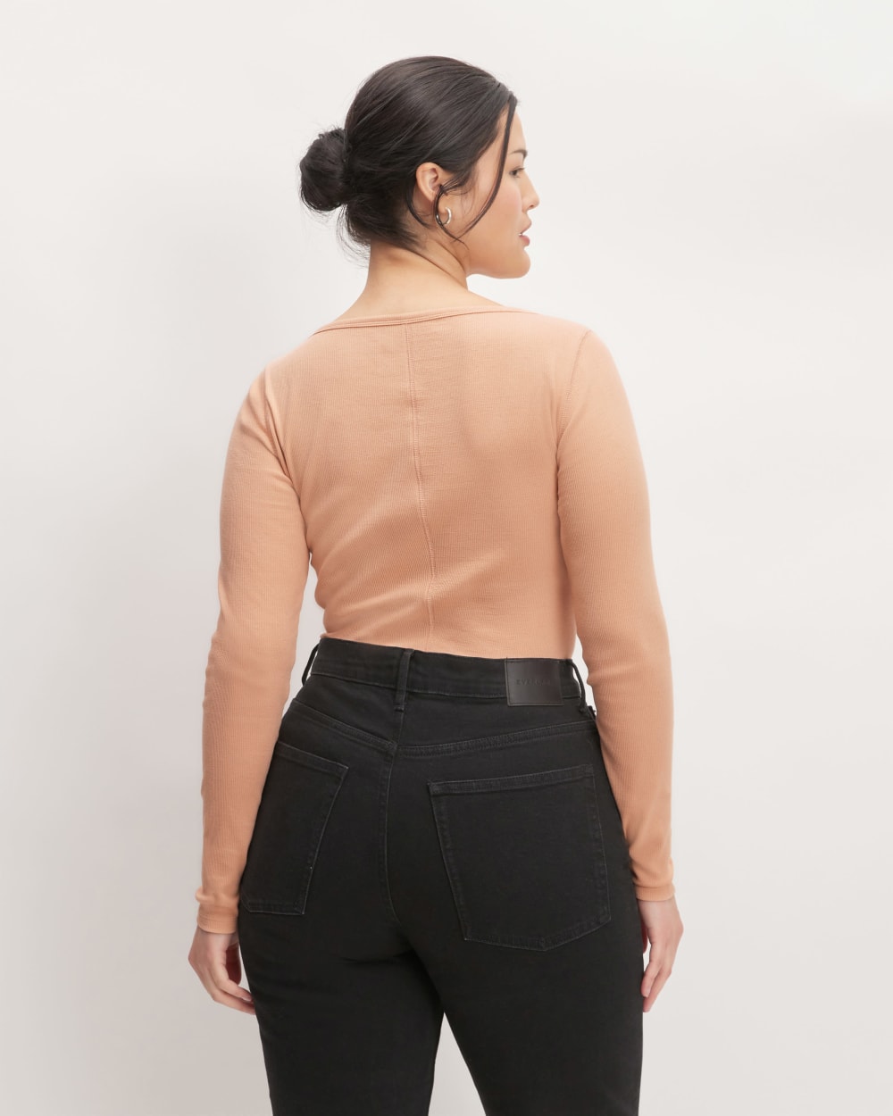 The Luxe Rib Long-Sleeve Scoop-Neck Tee in Blush Pink — detail view