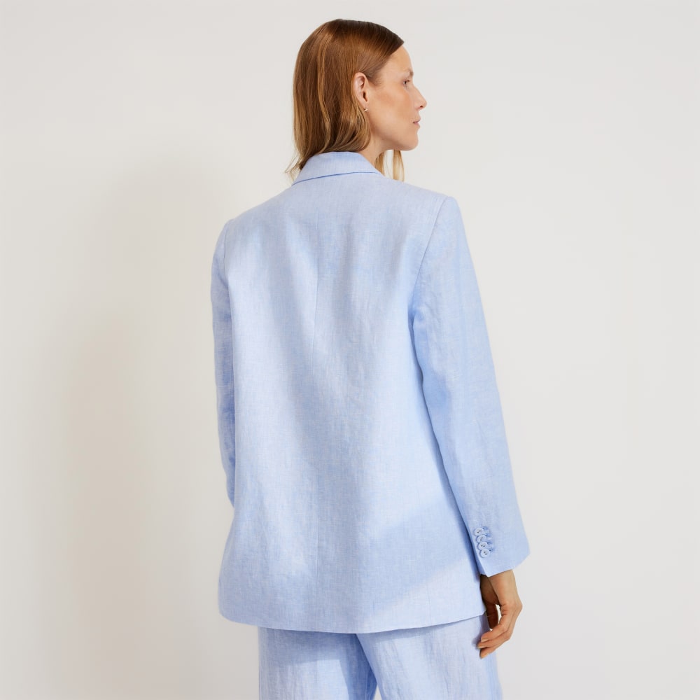 The Oversized Blazer in Linen in Light Blue — detail view