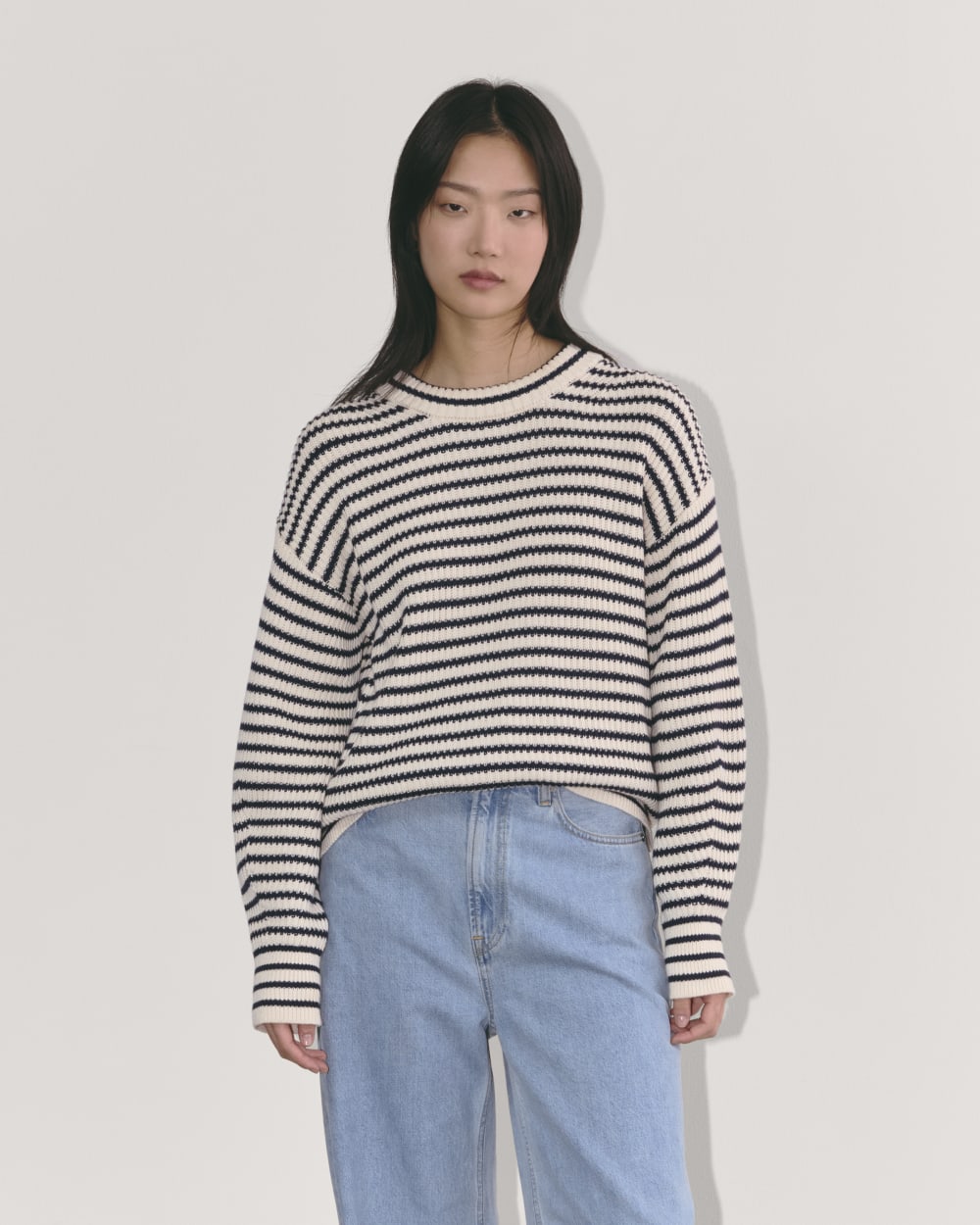 The Cocoon Crew in Everyday Cotton in Canvas / Navy — front view