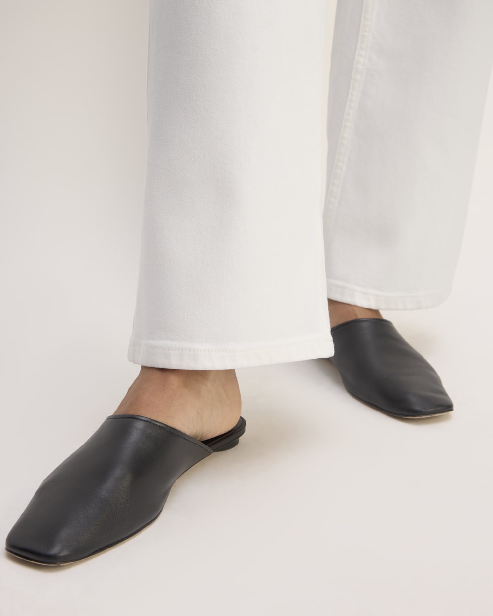 The Way-High® Sailor Jean in Bright White — detail view