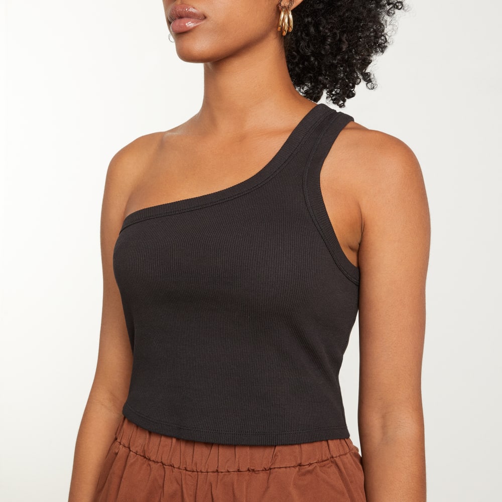 The Ribbed One-Shoulder Tank in Black — detail view