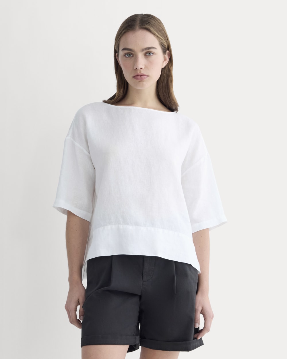The Boatneck Top in Linen in White — front view