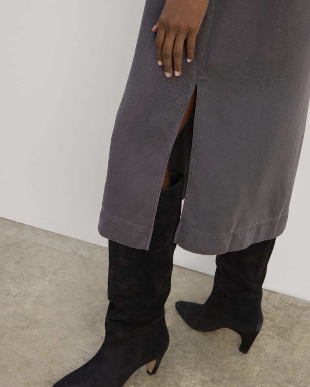 The Relaxed T-Shirt Dress in Buttersoft in Graphite — detail view