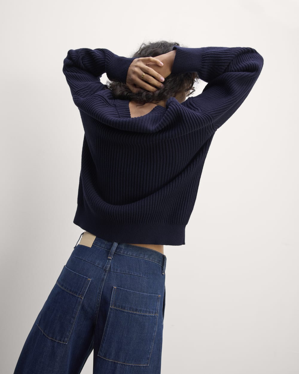 The Cocoon Crew in Everyday Cotton in Navy — detail view