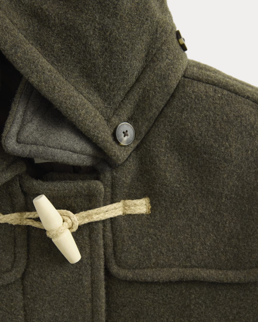 The ReWool Duffle Coat in Heather Beech — detail view