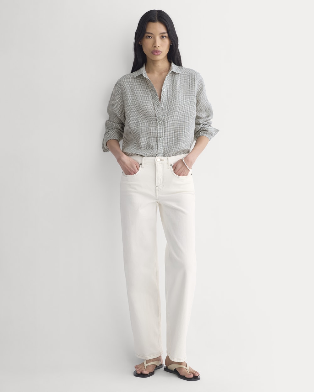 The Must-Have Shirt in Linen in Agave Green — detail view
