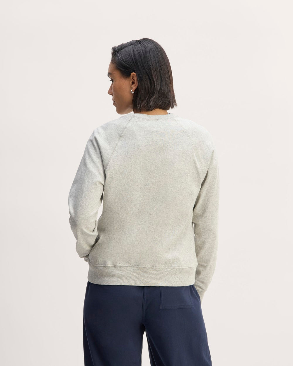 The Off-Duty Long-Sleeve Tee in Pale Heather Grey — detail view