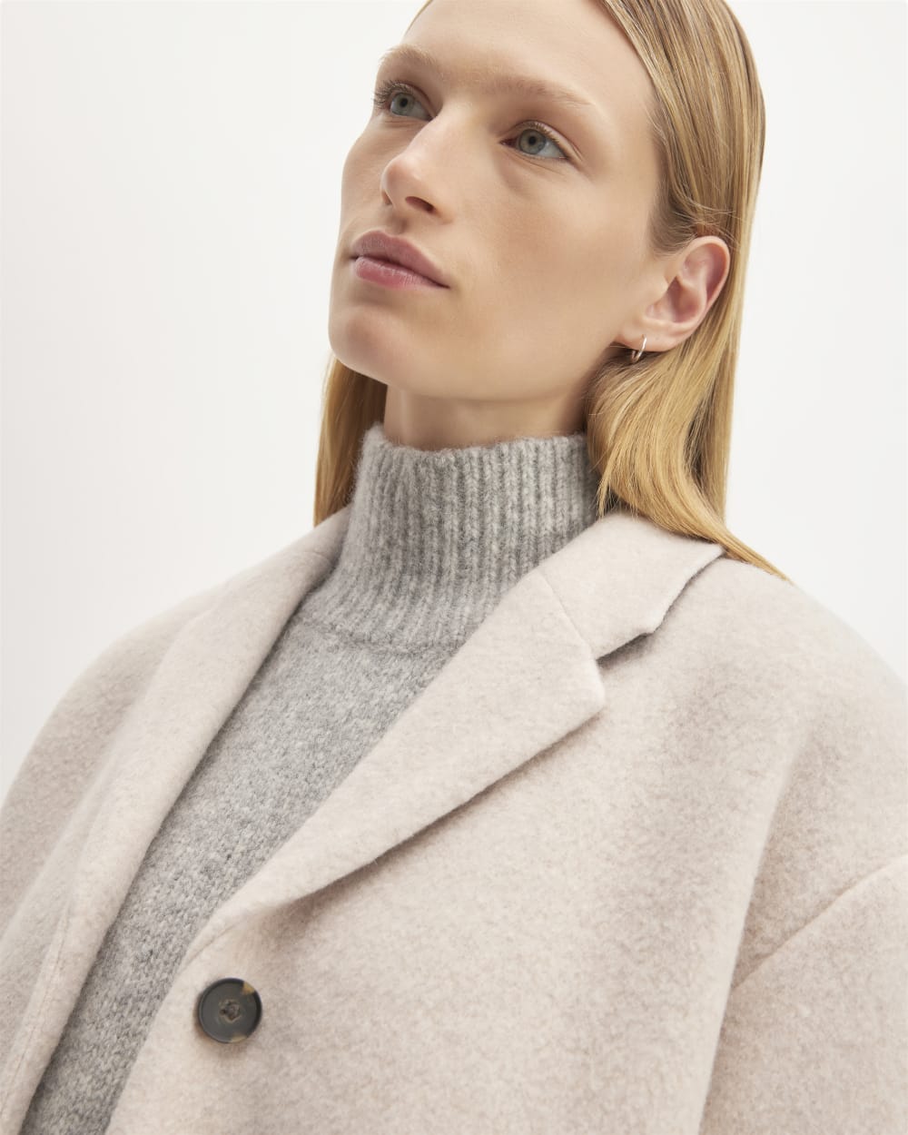 The Italian ReWool® Cocoon Coat in Oat — detail view