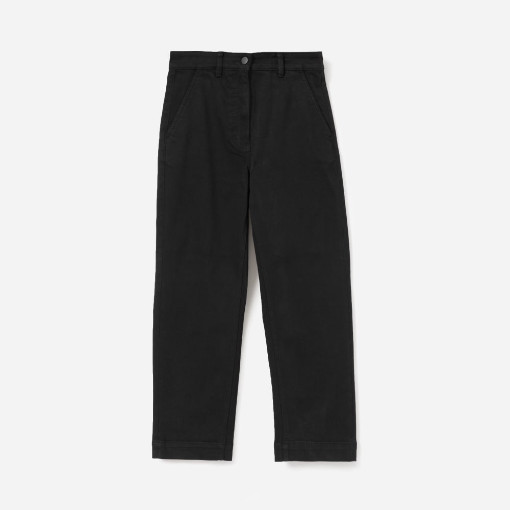 The Straight-Leg Crop in Black — front view