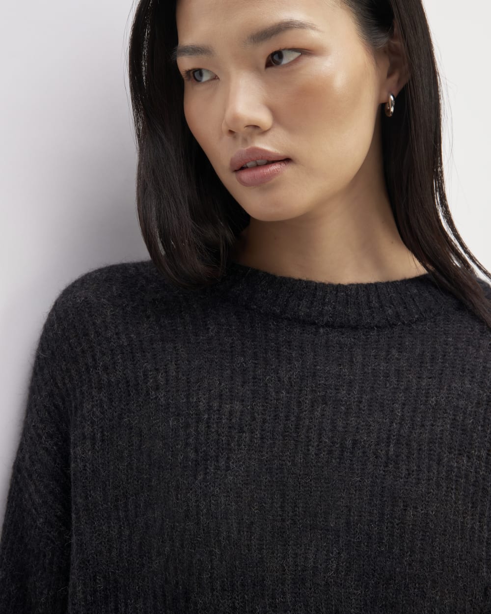 The Cocoon Crew in Alpaca in Heathered Black — detail view