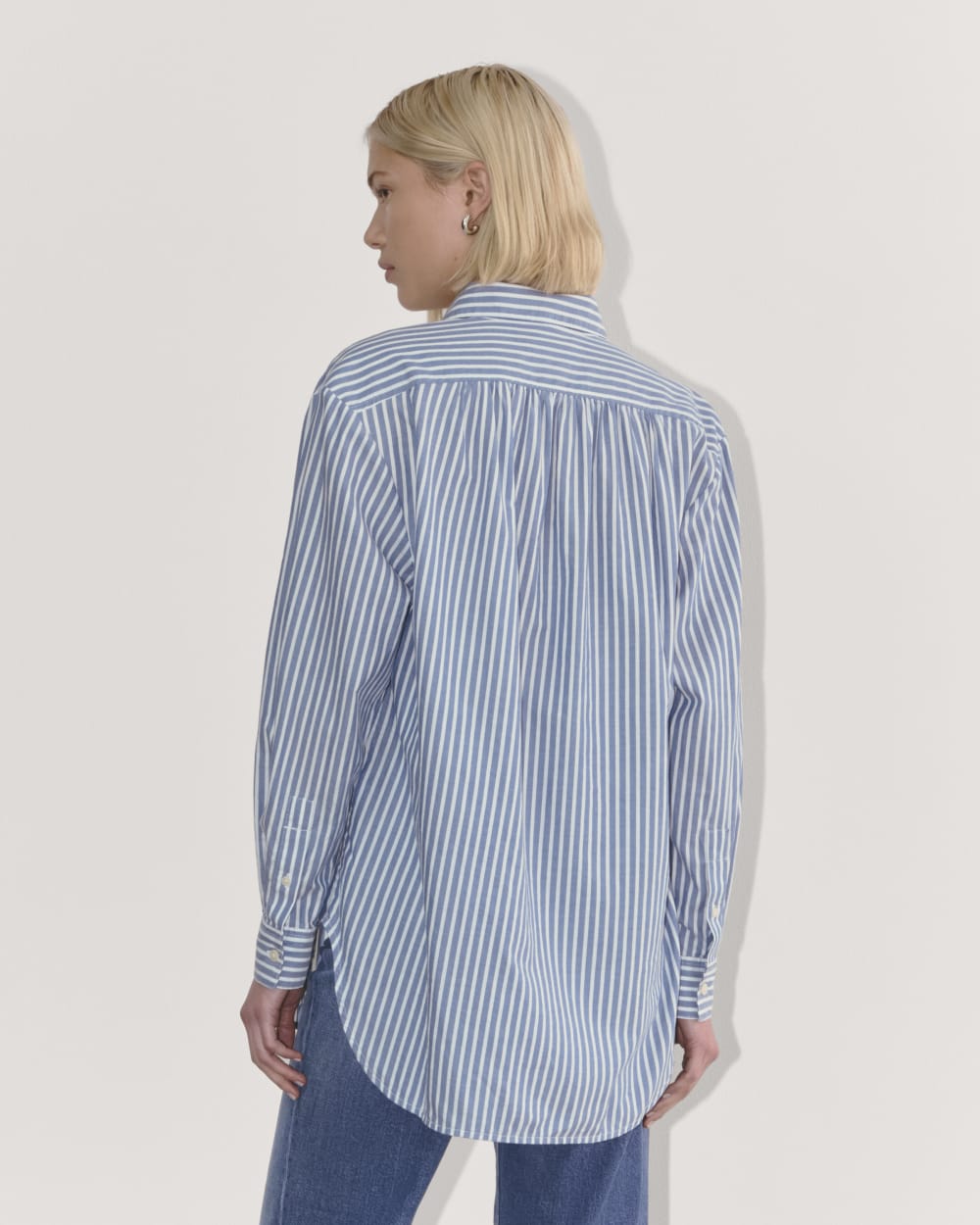 The Gathered Shirt in Silky Cotton in Bone / Mazarine Blue — detail view