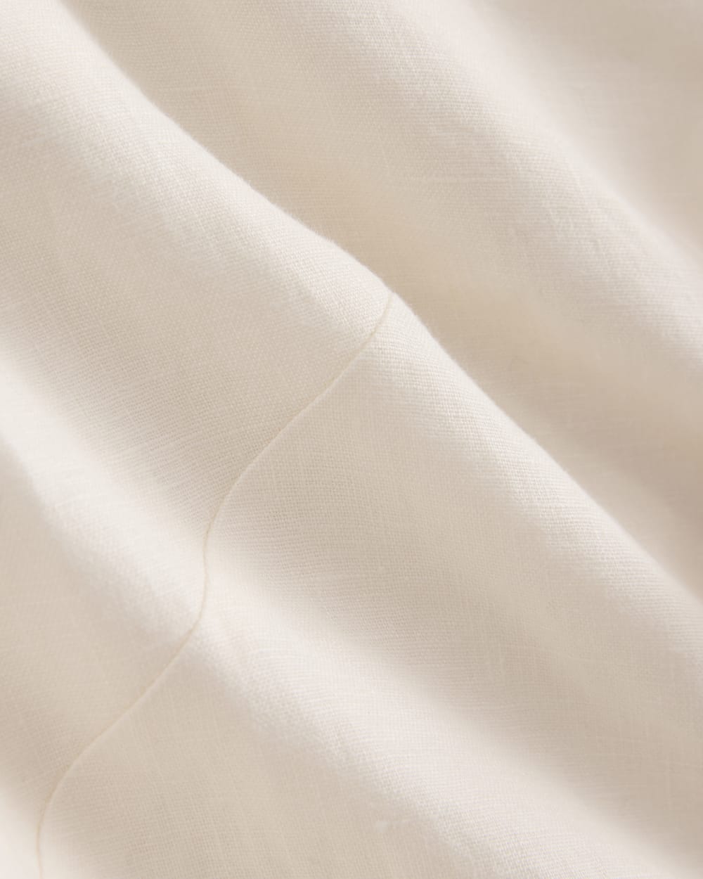Tie-Front Scallop Tank in Linen in Bone — detail view