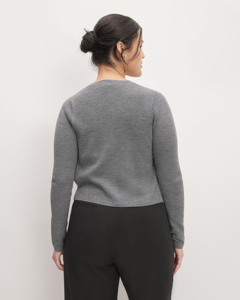 The Cardigan in Ultrasoft Merino in Heather Mid Grey — detail view