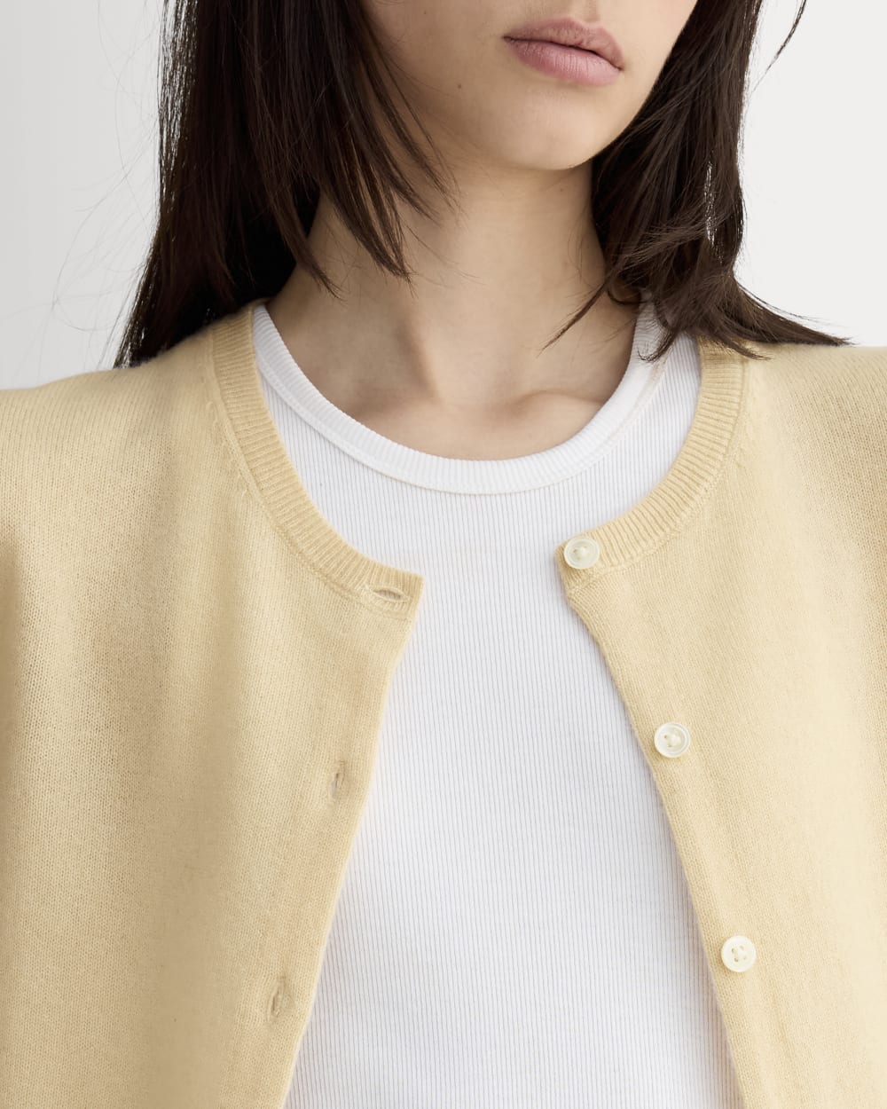 The Classic Cardigan in Cashmere in Creme — detail view