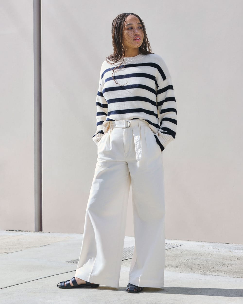 The Pleated Wide-Leg Chino in Bone — detail view
