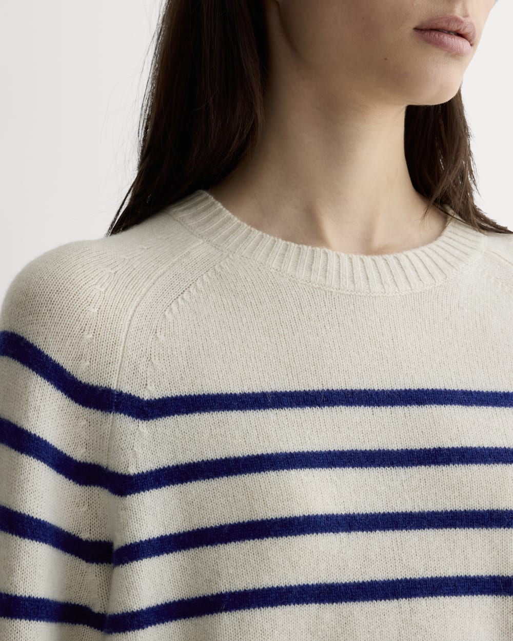 The Boxy Crew in Cashmere in Soft White / Deep Blue — detail view