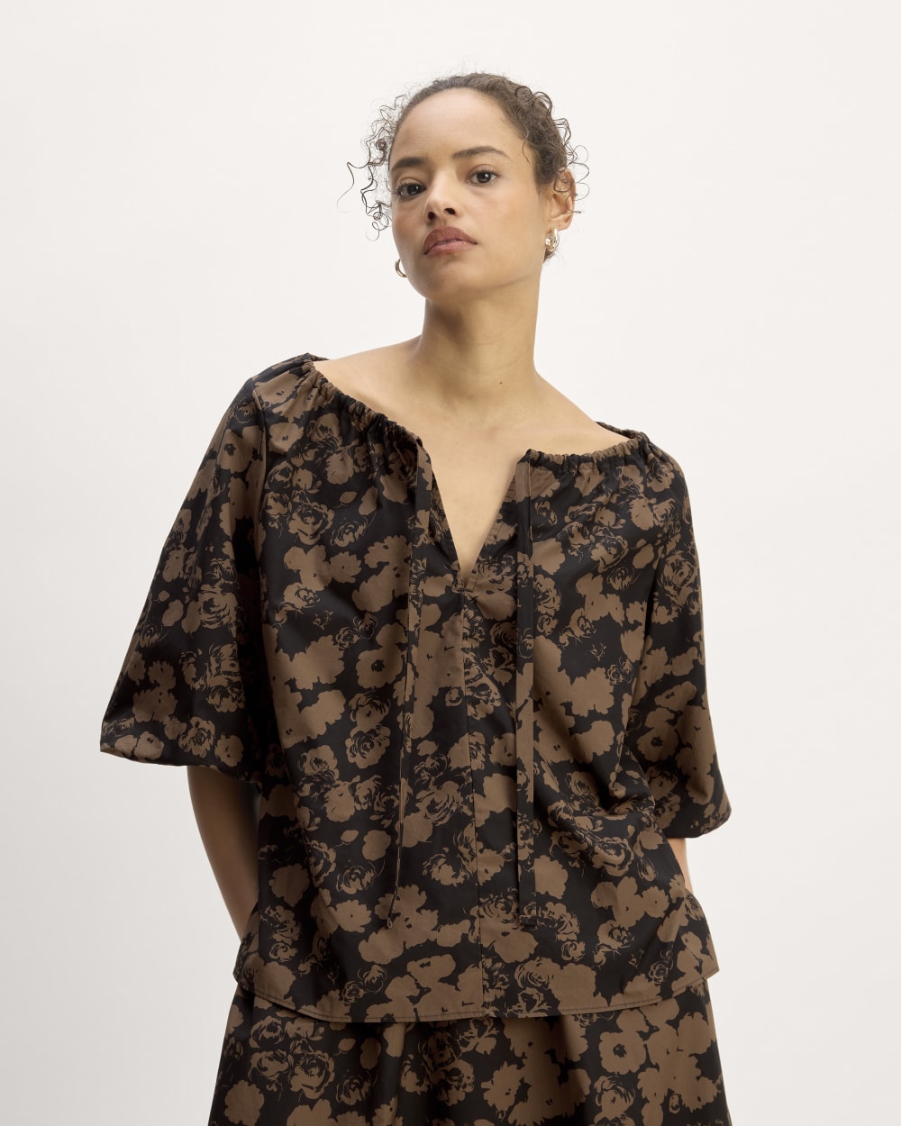 The Supima® Puff-Sleeve Top in Black / Cocoa Floral — front view