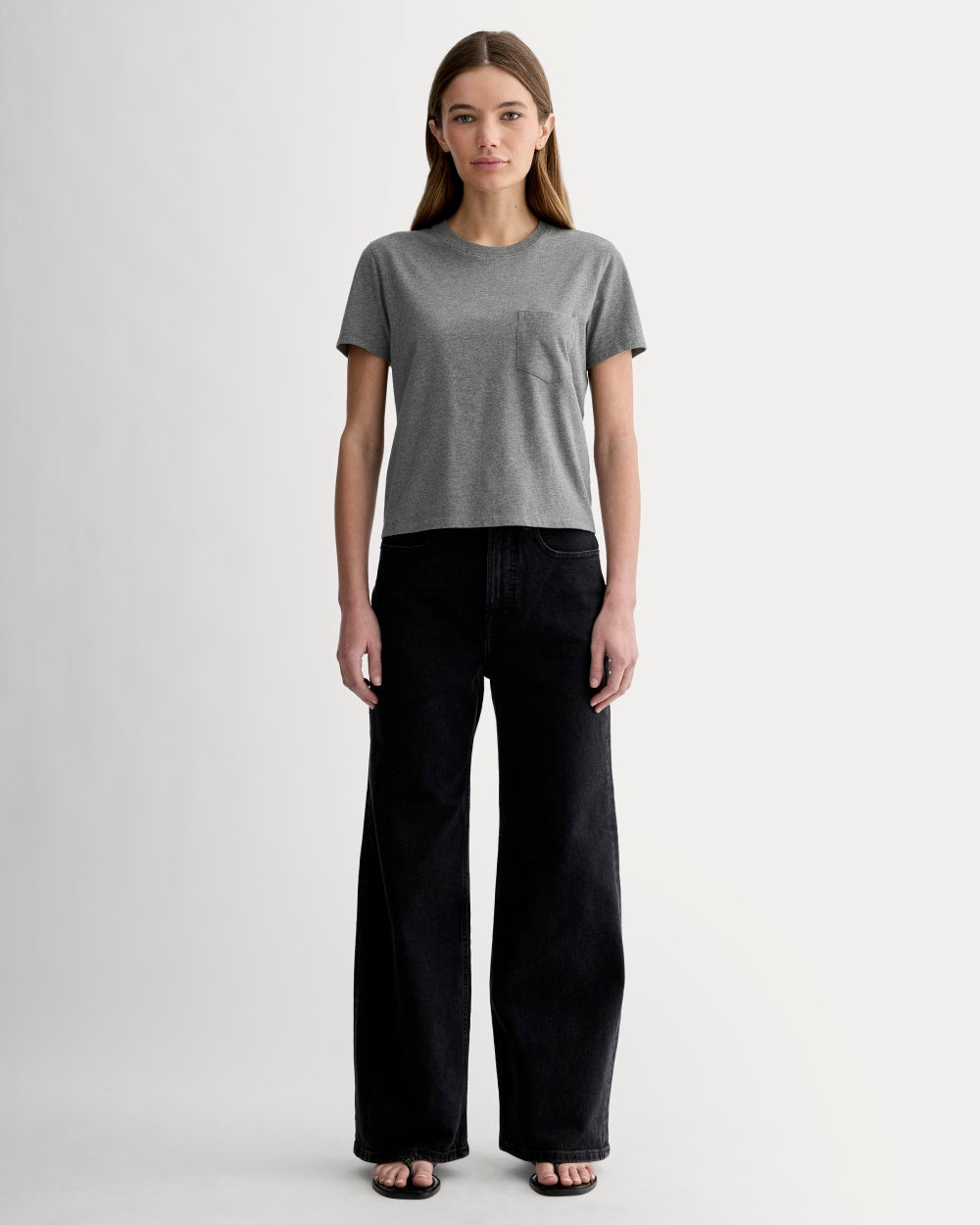 The Box-Cut Tee in Essential Cotton in Heathered Charcoal — detail view