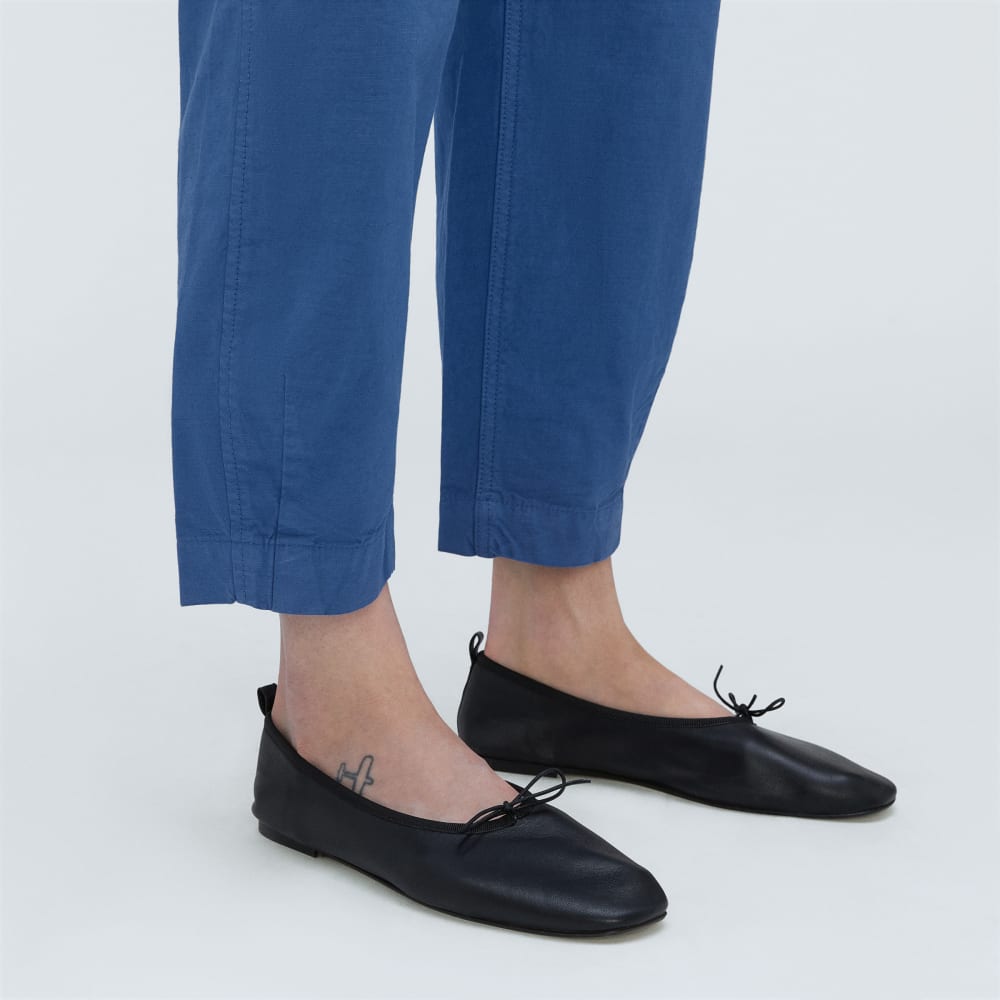 The Fatigue Barrel Pant in Deep Blue — detail view