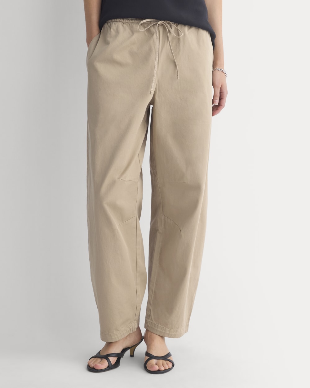 Pull-On Balloon Pant in Trench Coat Khaki — detail view
