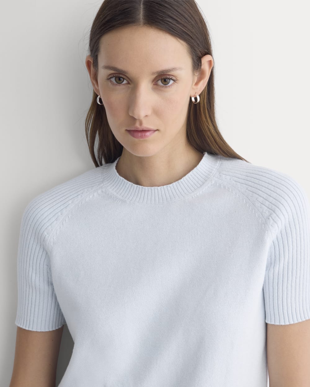 Short-Sleeve Crew in Everyday Cotton in Skywriting — detail view