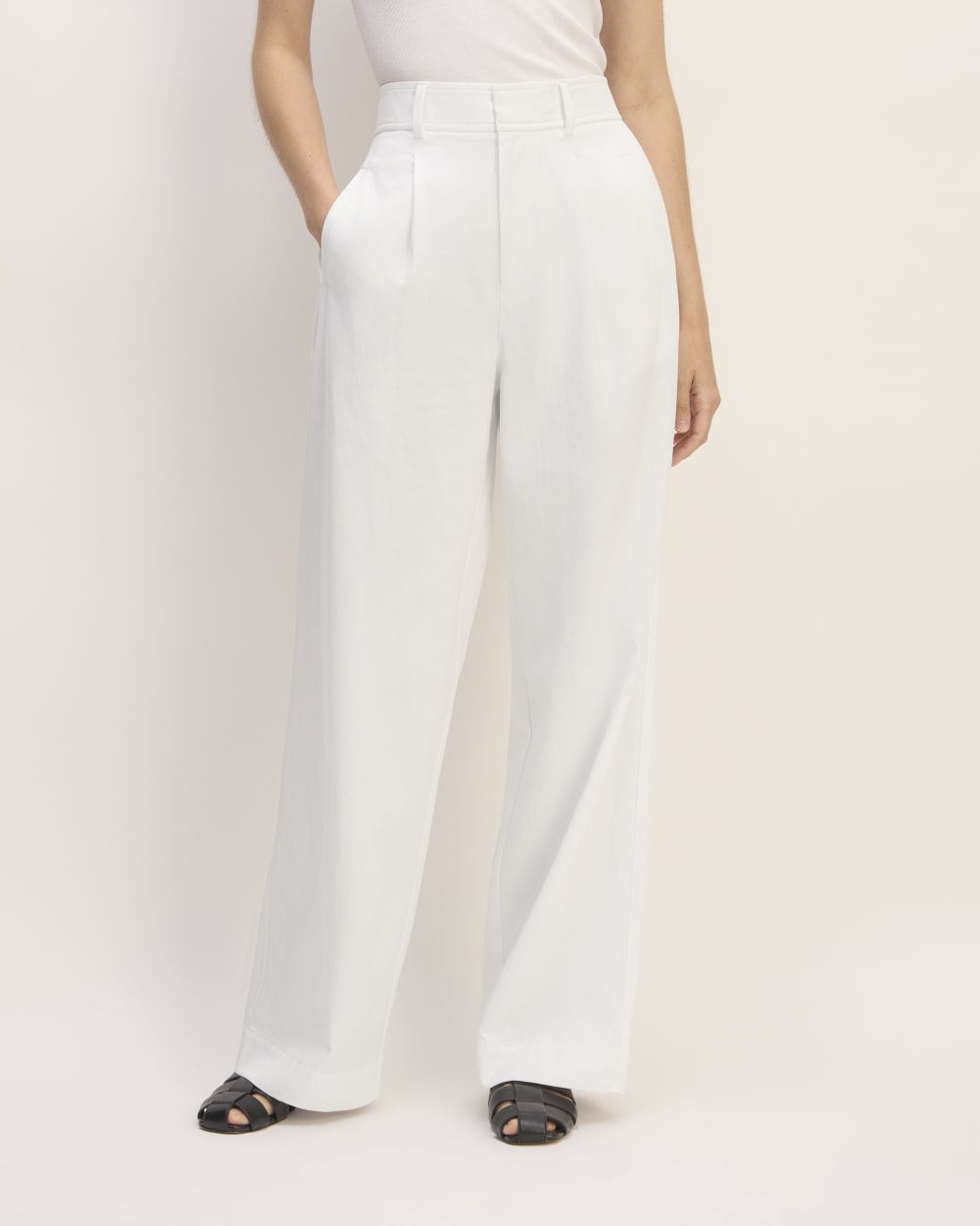 The Draper Pleated Pant in Buttersmooth in White — detail view
