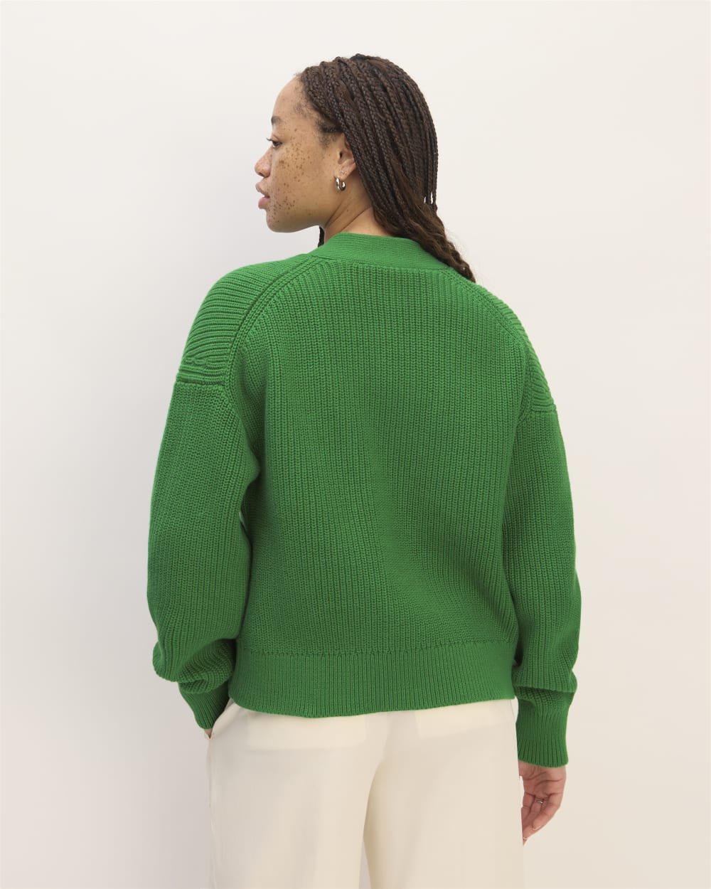 The Boxy Cardigan in Everyday Cotton in Grass Green — detail view