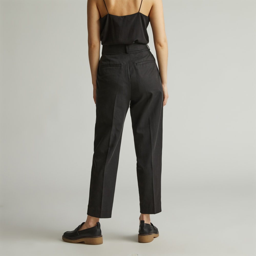 The Draper Tapered Pant in Buttersmooth in Black — detail view