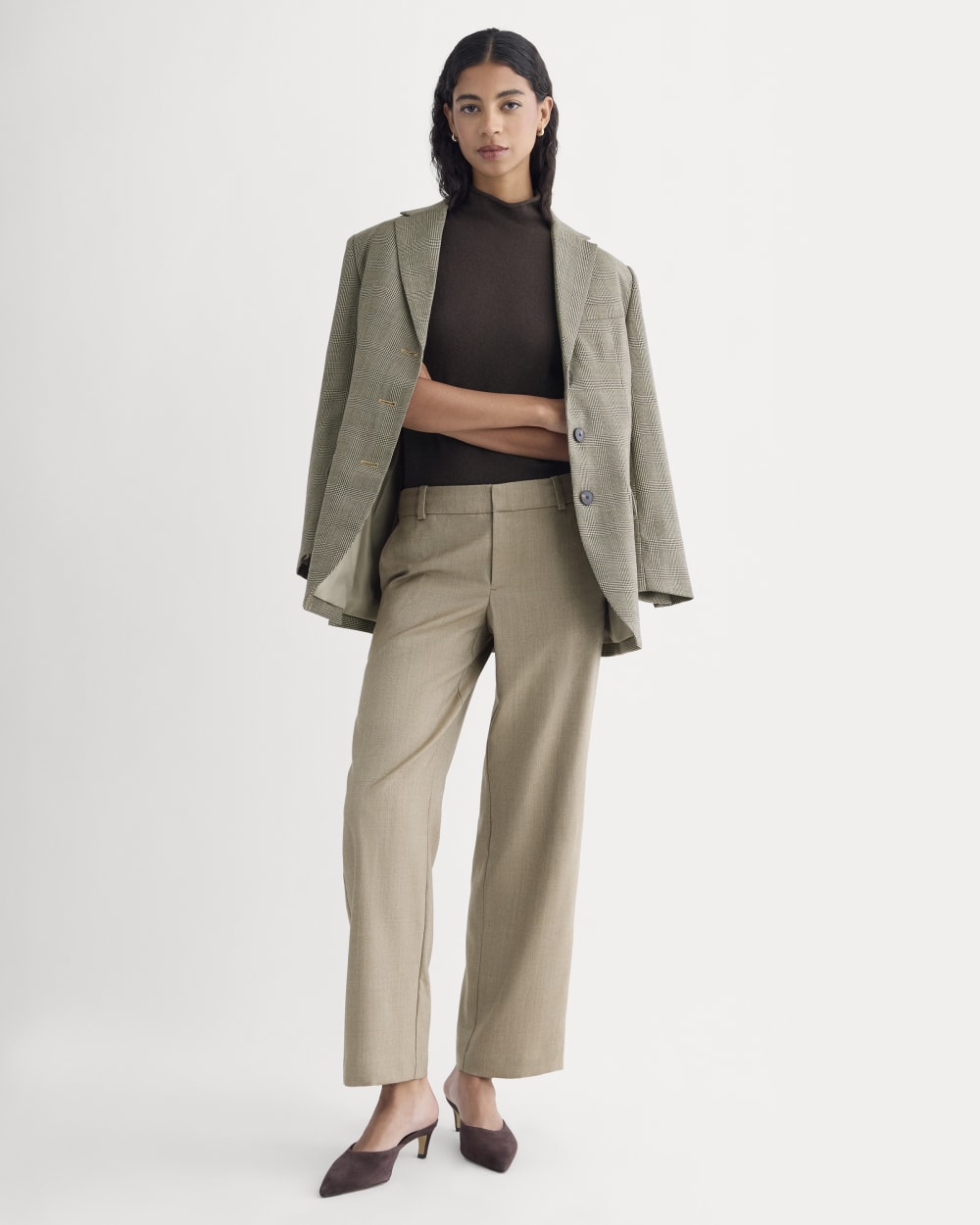 Straight-Leg Trouser in Tailor Twill in Light Taupe — front view
