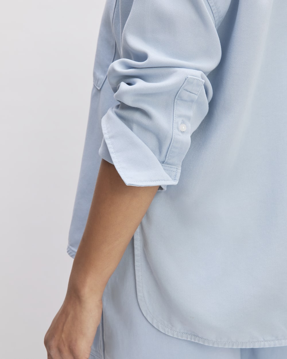 The Boxy Overshirt in Buttersoft in Chambray Blue — detail view