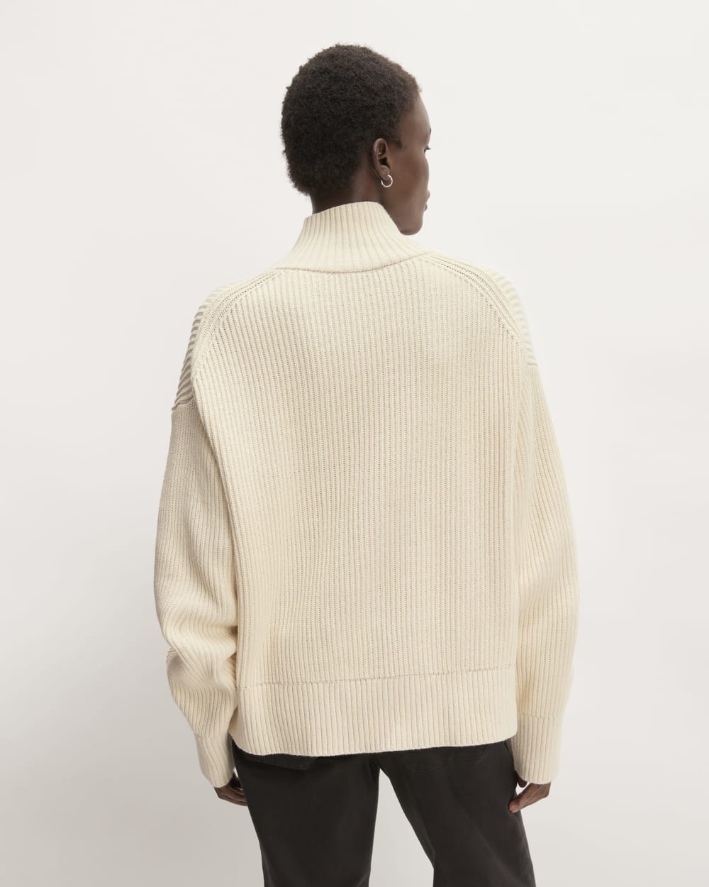 The Organic Cotton Ribbed Turtleneck in Canvas — detail view