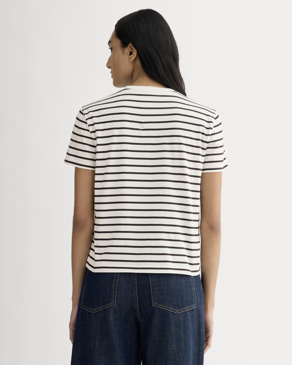 The Box-Cut Tee in Essential Cotton in Bone / Black — detail view
