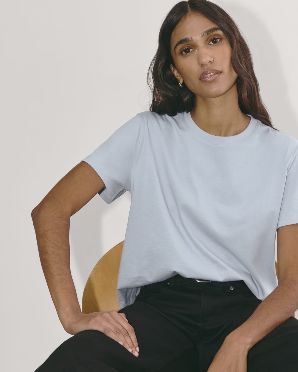 The Box-Cut Tee in Essential Cotton in Blue Slate — detail view