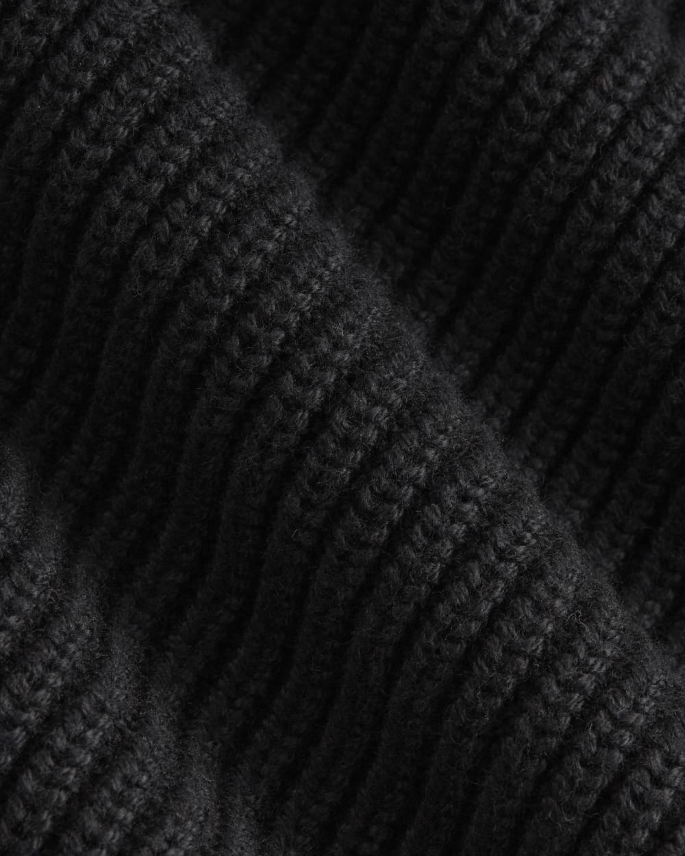 The Half-Zip in Everyday Cotton in Black — detail view