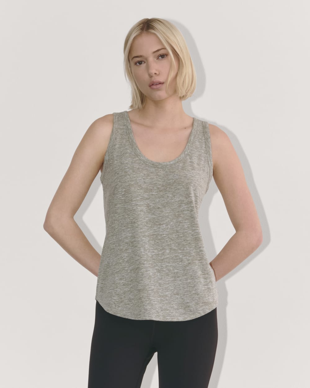 The Perform Tank in Heathered Grey / Olive — front view