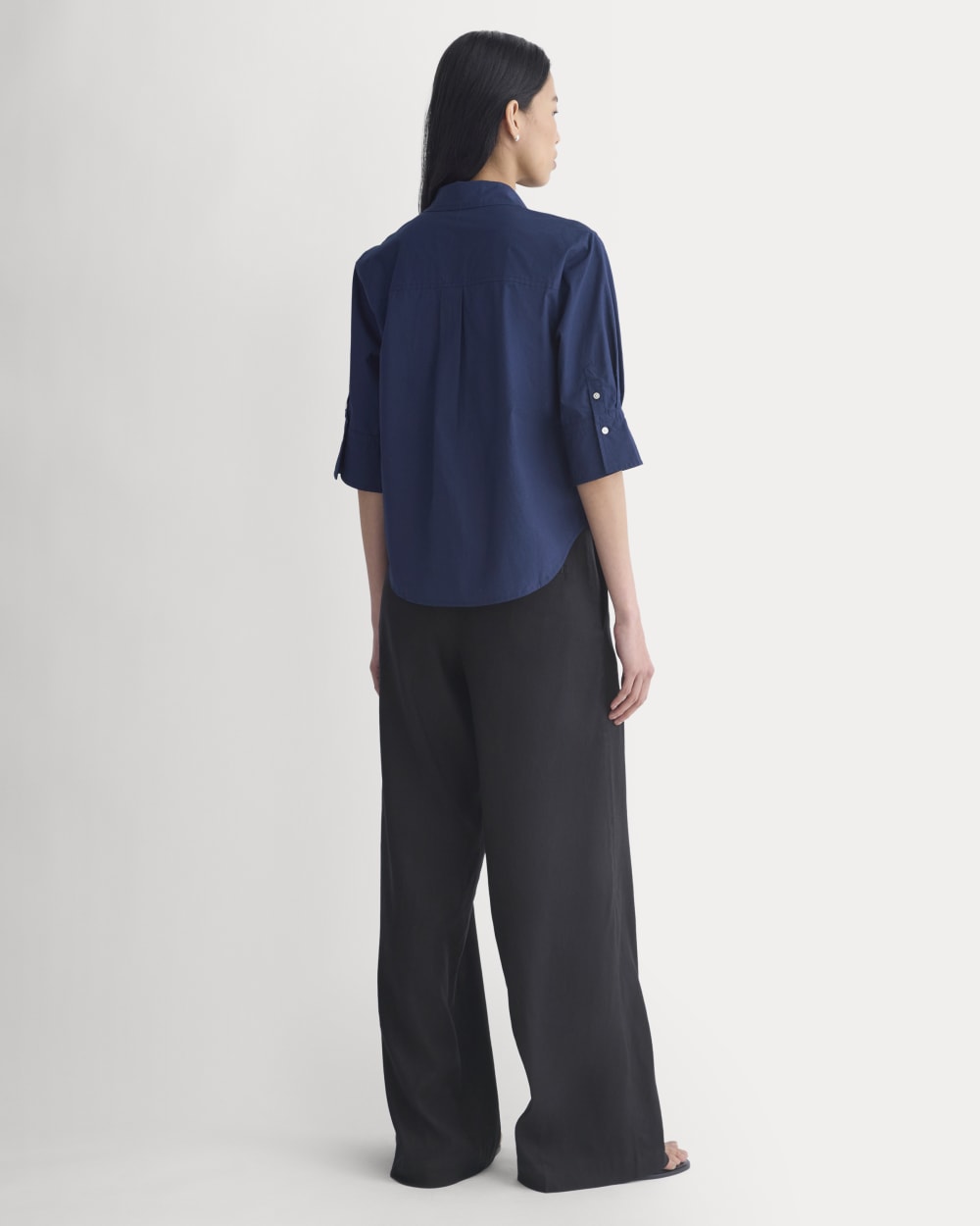 Cuff Detail Shirt in Lightweight Cotton in Navy — detail view