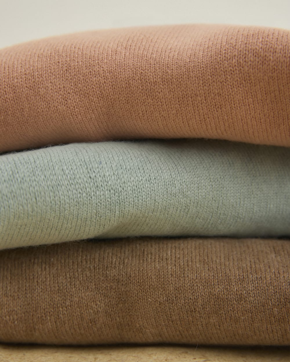 The Classic Crew in Cashmere in Blush Pink — detail view
