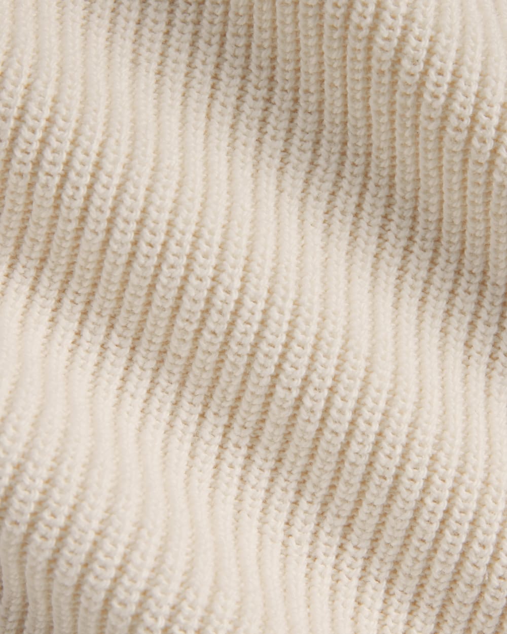 The Slouchy V-Neck in Everyday Cotton in Canvas — detail view