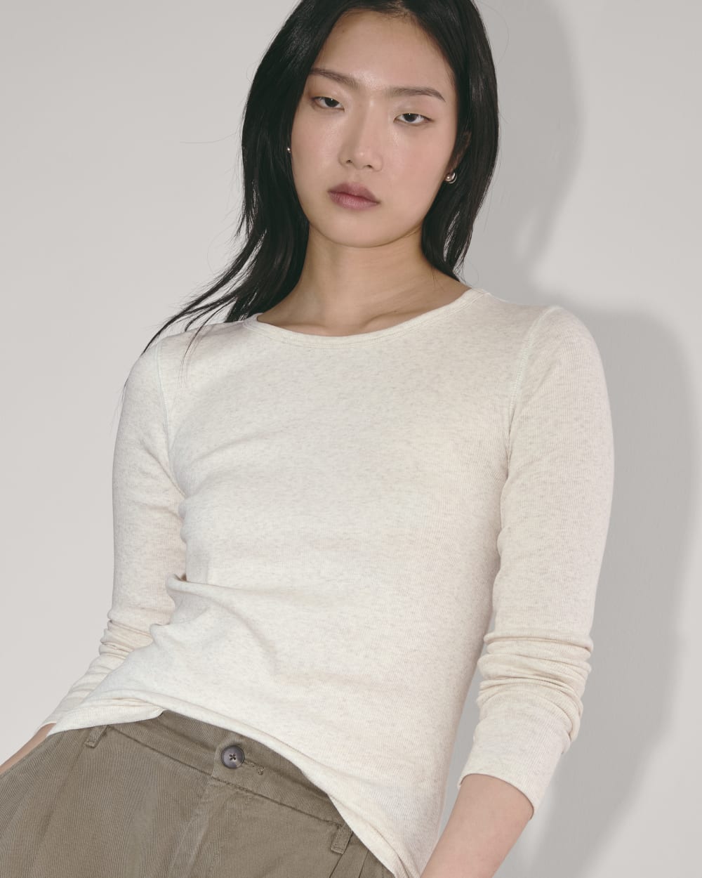 The Luxe Rib Long-Sleeve Crew in Heathered Oat — detail view