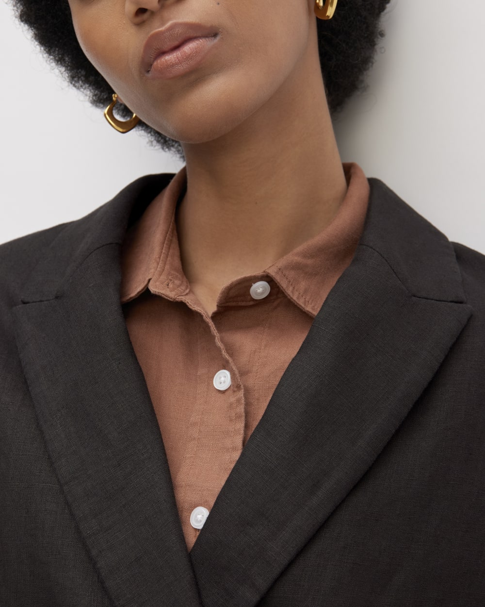 The Linen Double Breasted Blazer in Black — detail view