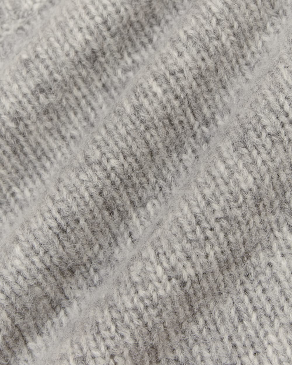 The Relaxed Crew in Cloud in Heather Grey — detail view
