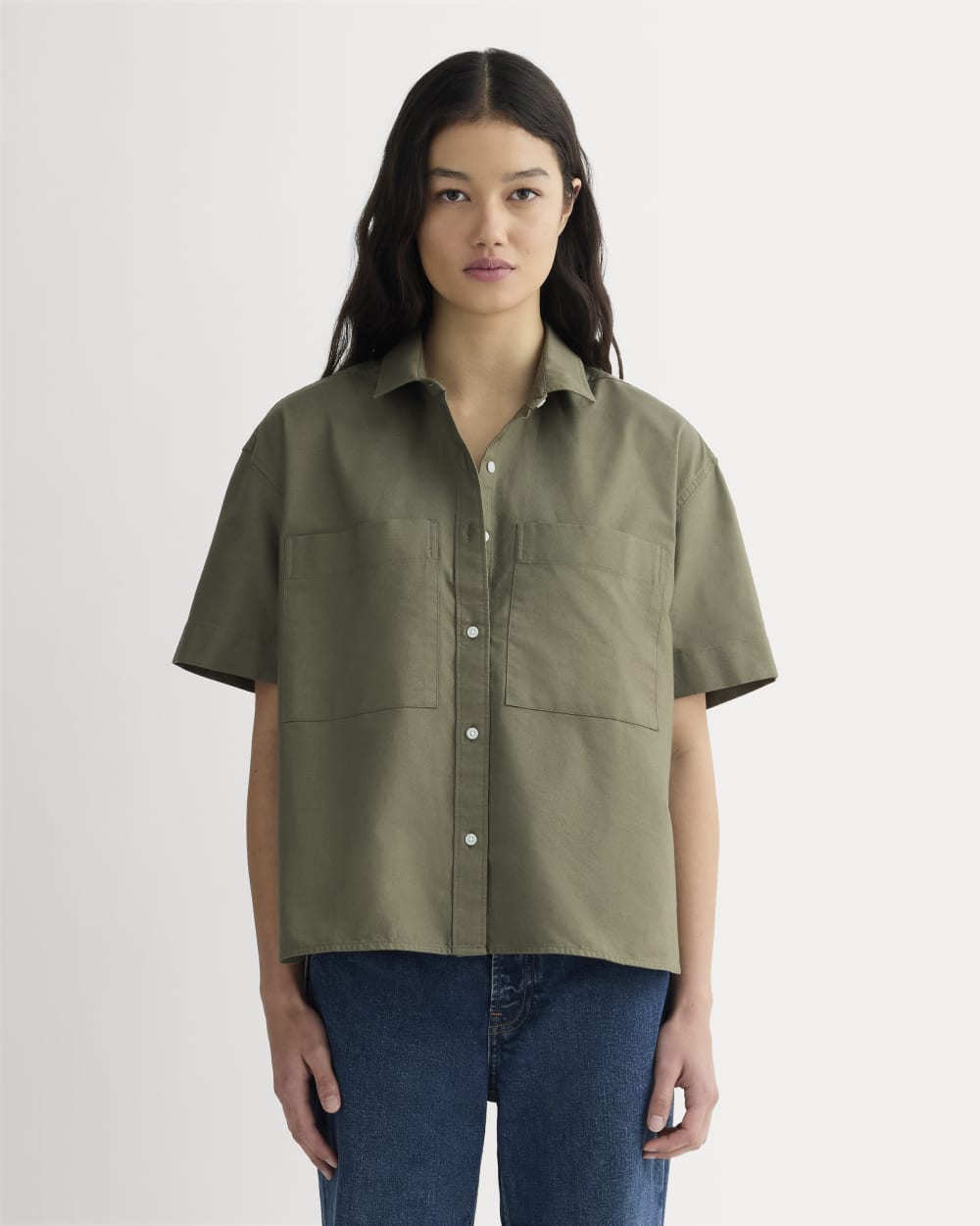 The Short-Sleeve Boxy Oxford in Kalamata — front view