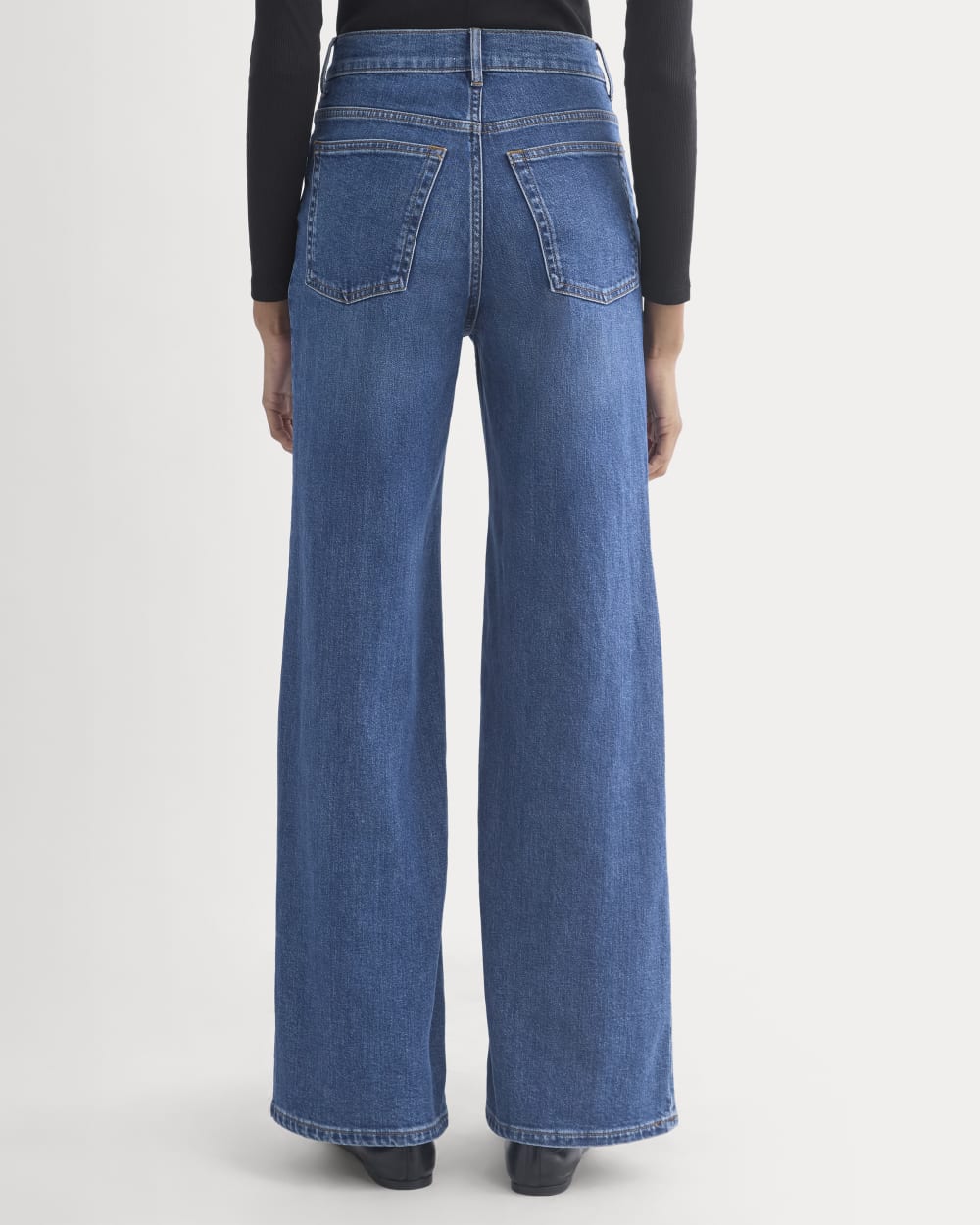 The Way-High® Sailor Jean 2.0 in Medium Indigo — detail view