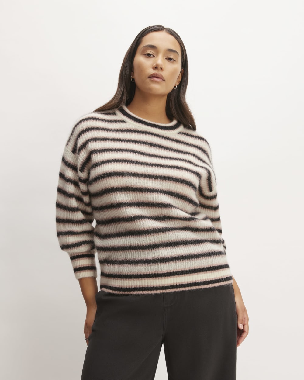 The Cocoon Crew in Alpaca in Heathered Black / Cafe Creme / Bone — front view