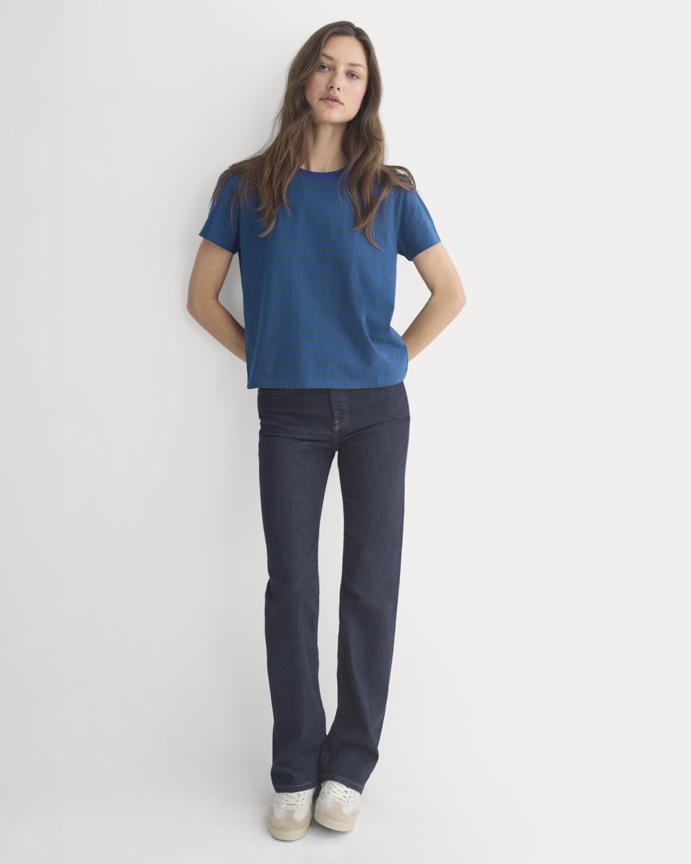 The Box-Cut Tee in Essential Cotton in Navy Peony/Dark Sea — detail view