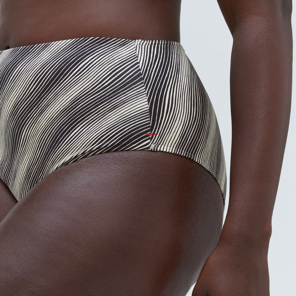 The High-Rise Hipster Bottom in Black / Canvas — detail view